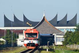 KA Lembah Anai Setia Melayani Perjalanan dari Bandara Internasional Minangkabau